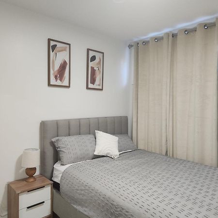 Brand New Deluxe 2 Bedroom Suite With Ac & Den YYC Exterior photo